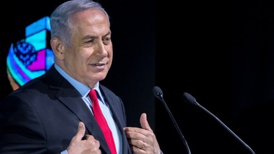 Netanyahu Using Smoke and Mirrors Like a Wizard