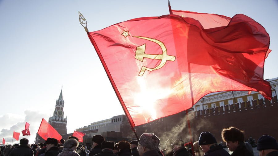 USSR Flag © OXANA ONIPKO / AFP