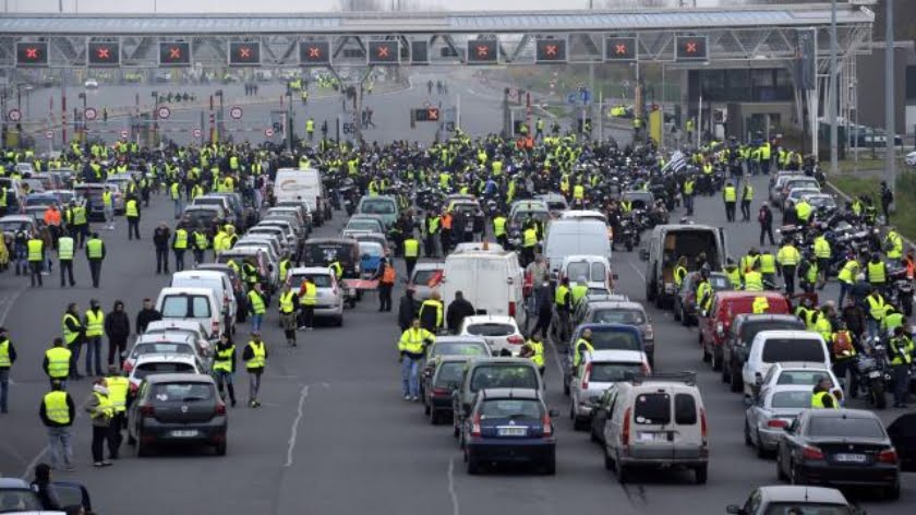 Inside the Yellow Vests: What the Western Media Will Not Report