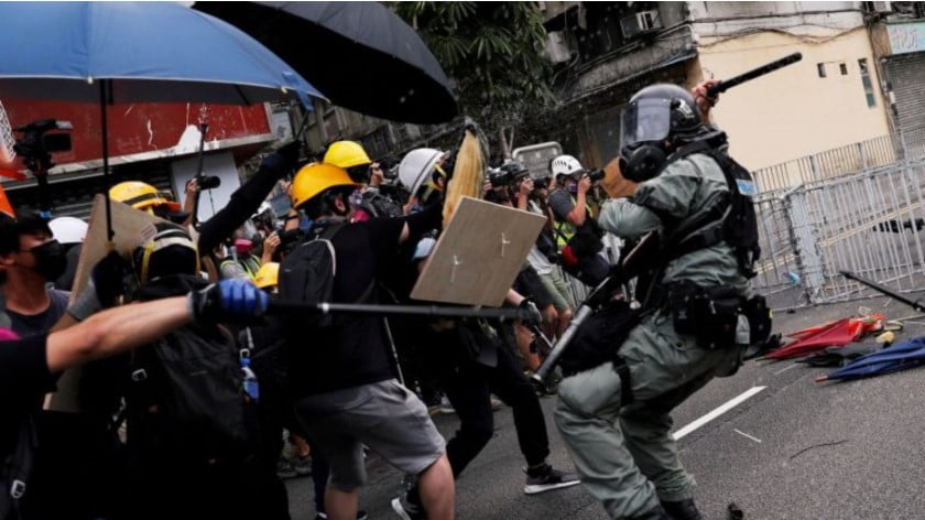 Hong Kong Protesters Are Collectively Punishing the Peaceful Population