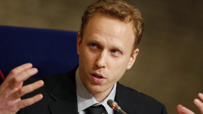 Max Blumenthal: A Hero Of Our Time