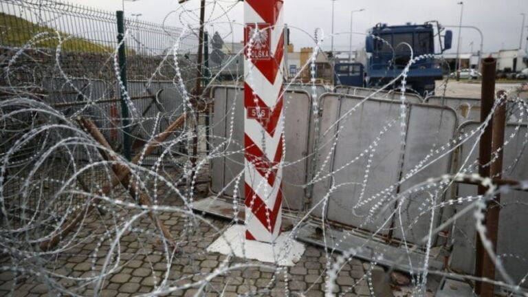 Border Clashes With Migrants Are an Ugly Mirror for Poland