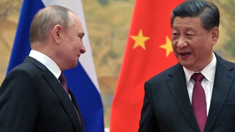 Russia and China as Avant-Guard of the Multipolar World