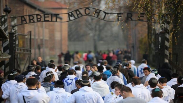 It’s Immoral for Israeli Guides at Auschwitz to Attribute Blame to Poland for the Holocaust