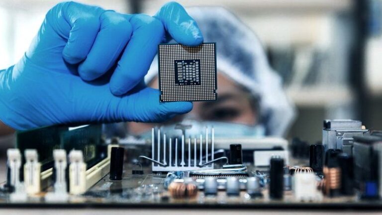 China Defies US Sanctions with Computer Chip Breakthrough